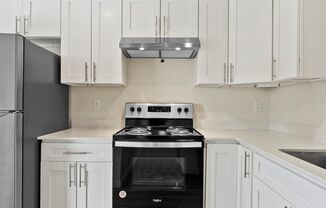 Kamden Court: Leasing Specials! Great location in Kennewick!