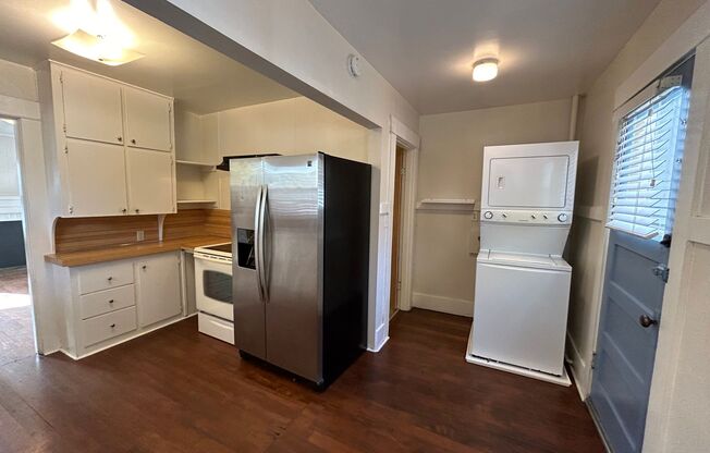 2 beds, 1 bath, $1,950