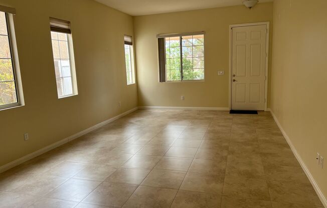 POOL and SPA! SINGLE STORY SUMMERLIN HOUSE. 3-CAR GARAGE