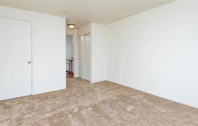 Main Street Village | Bedroom