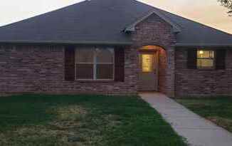 1110 AVENDALE DR