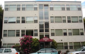 525 Bellevue Ave East