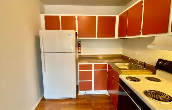 2 beds, 1 bath, 950 sqft, $1,245, Unit #308