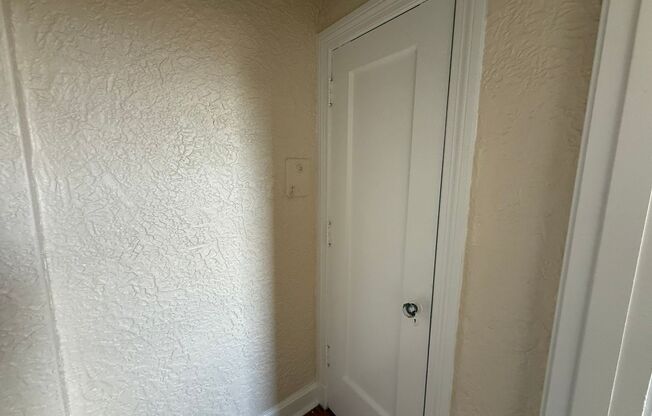 Studio, 1 bath, 401 sqft, $1,200, Unit Bayard Manor 309