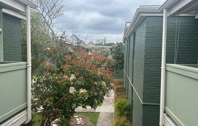 1 bed, 1 bath, 700 sqft, $1,254, Unit OCR-235