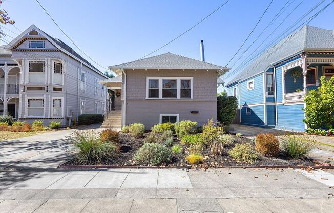1545 Verdi St #A - 3 bedroom | 2 bath | Single family home