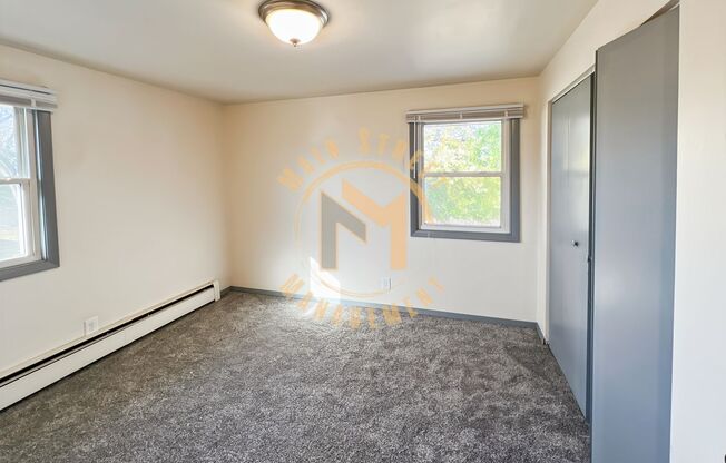 2 beds, 1 bath, $895, Unit 3