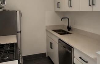 Studio, 1 bath, 515 sqft, $4,750, Unit 12F
