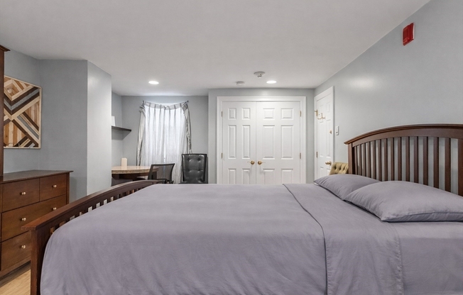 1170 Massachusetts Ave 7