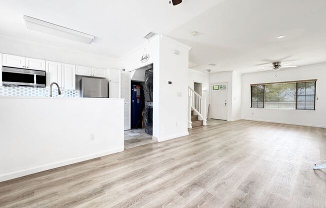 Pet Friendly Ewa Beach Townhouse with Central A/C