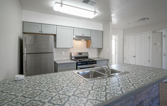 El Campo Apartments