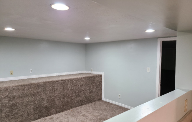 621 BRYAN AVE