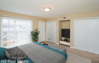 1300/1308/1316 Altamont Way South