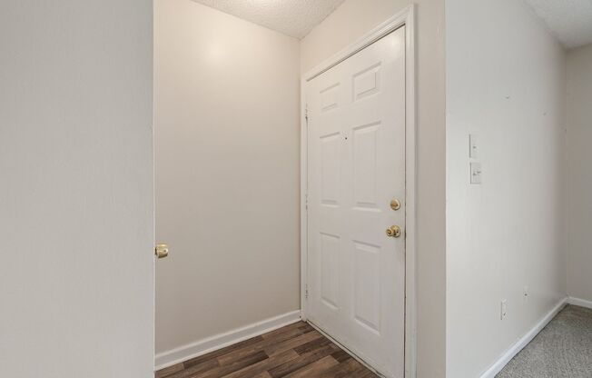2 bedrooms, 2 baths, downstair unit in Chesapeake