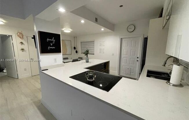 325 NW 19th Ln # 30 (A11996977)