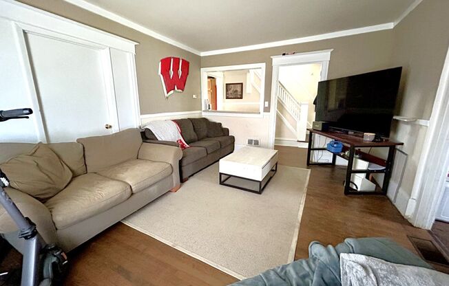 5 Bedroom/1 Bathroom - Available Now For Short-Term Lease - Great Downtown Location!