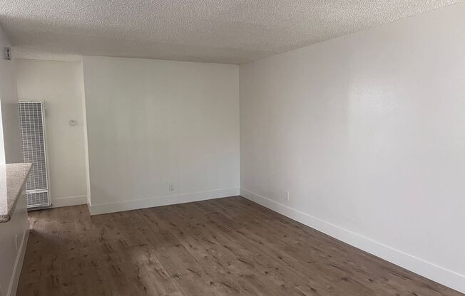 1 bed, 1 bath, 730 sqft, $1,565, Unit 14100 203