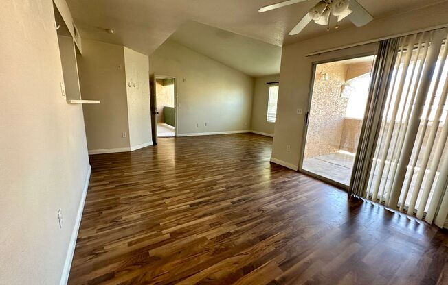 2 beds, 2 baths, $1,299, Unit # 2095