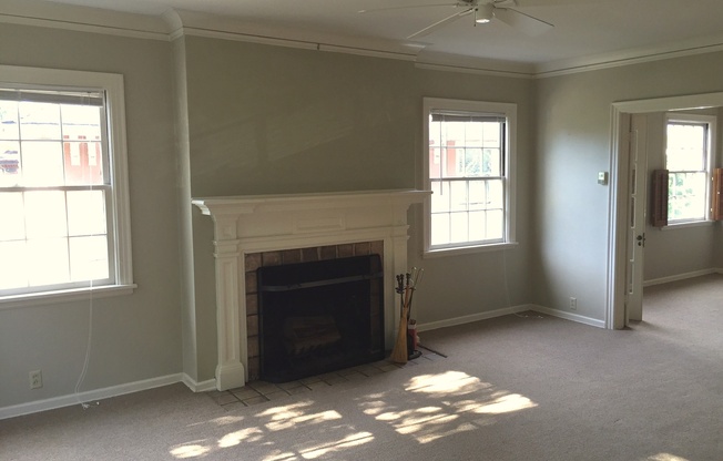 Beautiful 2br/1ba Upper Duplex in Desirable Irvington Location