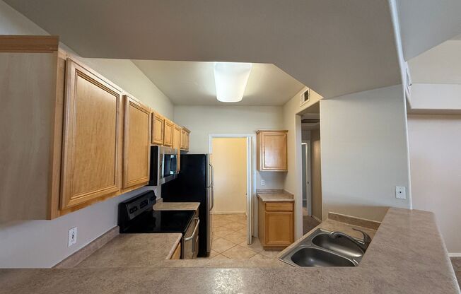 2 beds, 1 bath, $1,395, Unit # 2029