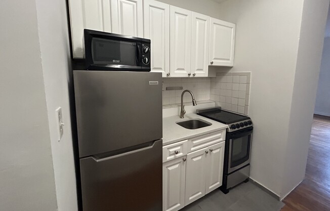 Studio, 1 bath, $2,695, Unit 4C