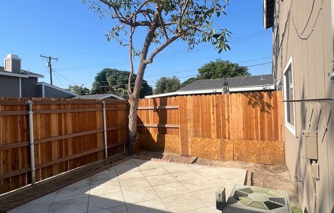 2 Bedroom 2.5 Bath Townhome Available in Pomona