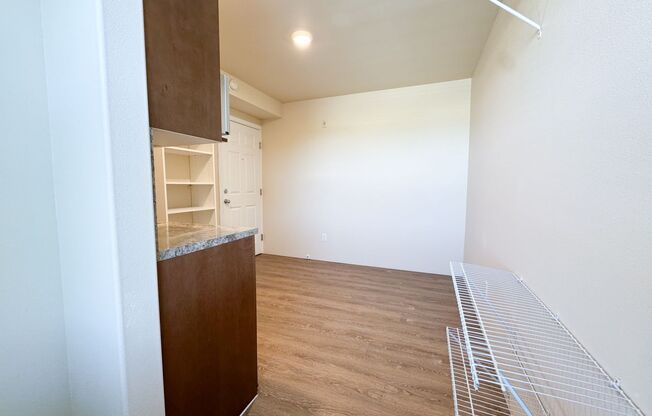 Studio, 1 bath, 154 sqft, $1,195, Unit 357