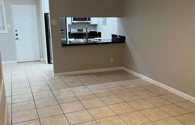 2 story 2 Bed 1 Bath - 2 Parking - Water Paid