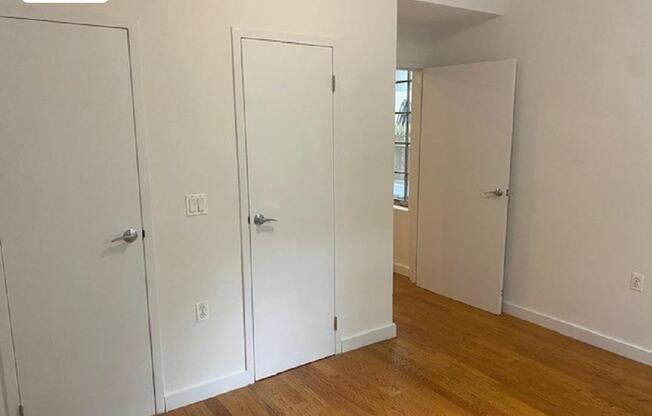 1 bed, 2 baths, 1,100 sqft, $3,400, Unit 1R