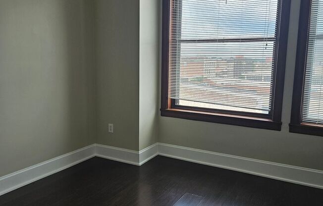 1 and 2 bedroom High Rise Apartments Downtown Evansville