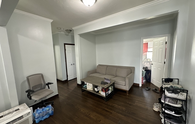 4 beds, 1.5 baths, 1,300 sqft, $3,900, Unit 10