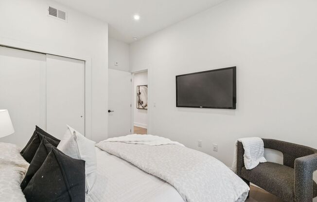 2 beds, 2 baths, 1,100 sqft, $2,842, Unit 222