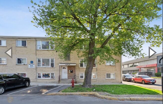 1208 S 49 CT
