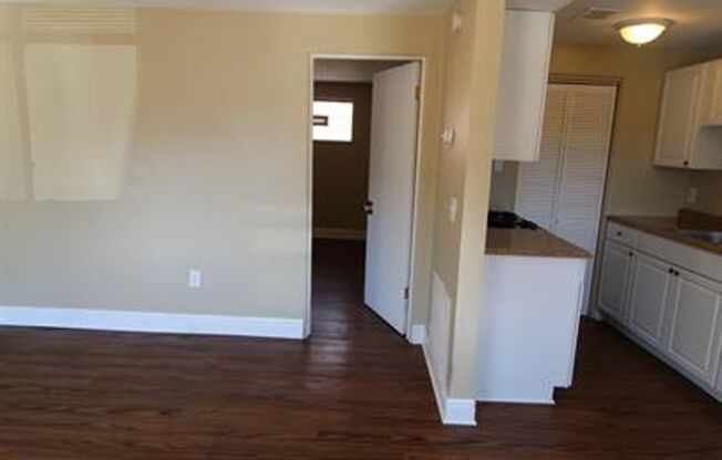 812-906 Turtle Way