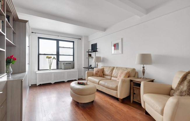 Studio, 1 bath, $3,000, Unit 14E