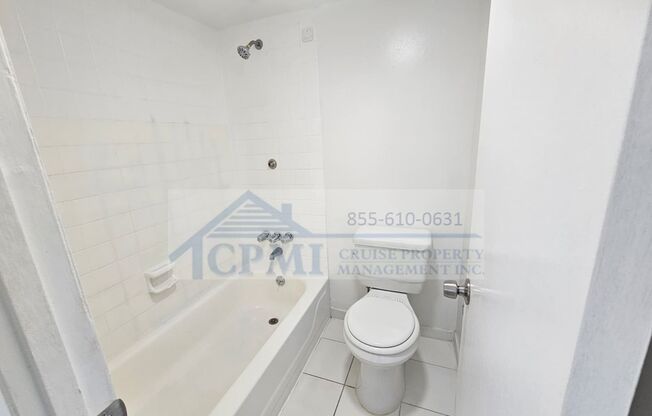1 bed, 1.5 baths, 900 sqft, $1,925, Unit C3L