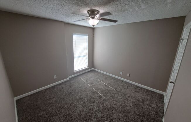 1 bed, 1 bath, 730 sqft, $1,050, Unit 2122