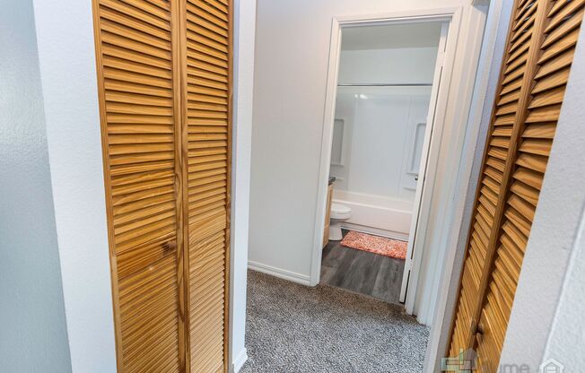 2 beds, 1 bath, 730 sqft, $1,600, Unit 79