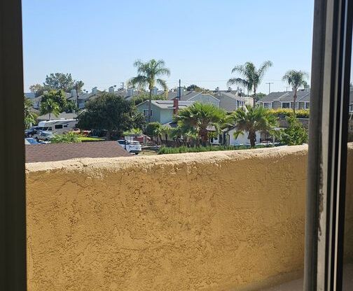 1 bed, 1 bath, 650 sqft, $2,000, Unit 326