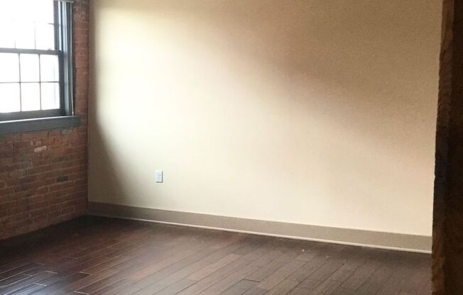 Studio, 1 bath, 505 sqft, $1,150, Unit 403