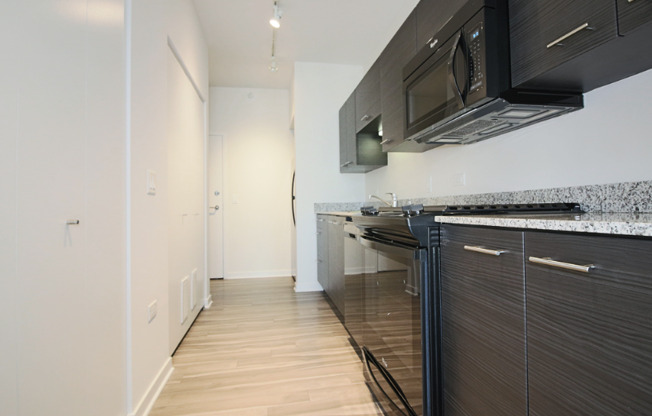 803 N LASALLE DR