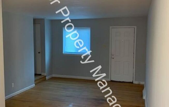 2 beds, 1 bath, 800 sqft, $1,200