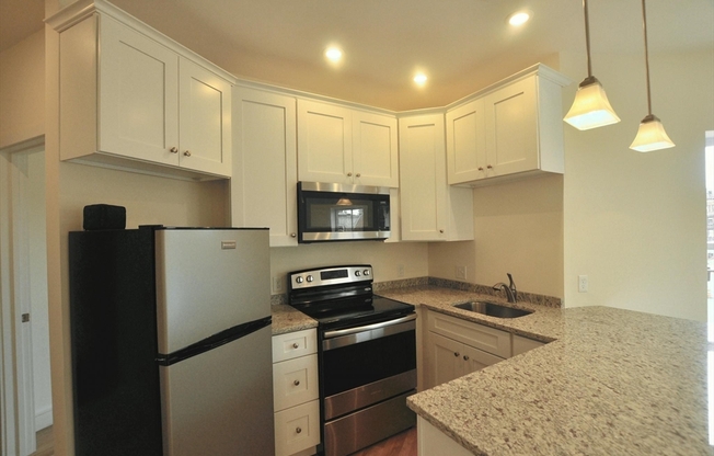 1 bed, 1 bath, 750 sqft, $3,600, Unit 7