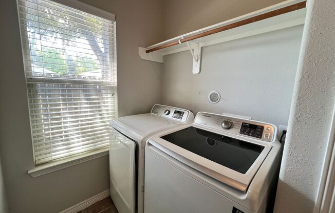 2 beds, 2 baths, $1,600