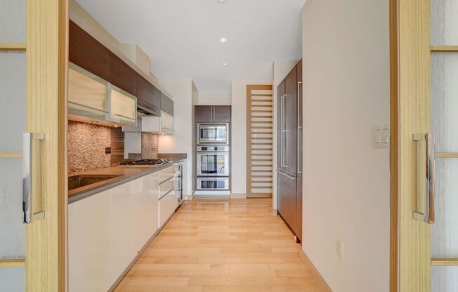 1 bed, 1.5 baths, $7,295