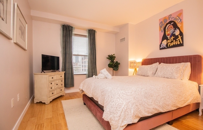 2 beds, 2 baths, 1,080 sqft, $5,750, Unit 401