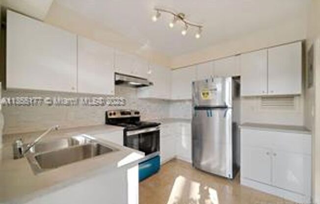 Recently Renovated 1 Bedroom Condo Available! $2,500/Month in  Bal Harbour Village!