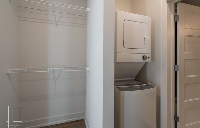 1 bed, 1 bath, $1,261, Unit 1050 N 4th St. Apt. 202