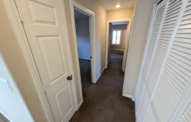 3 beds, 2.5 baths, $1,750