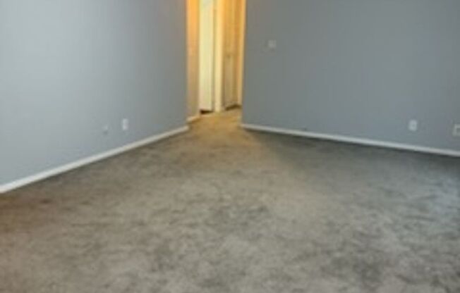 2 beds, 1 bath, 800 sqft, $1,400, Unit 10RW-6